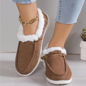 Women’s Lace Up Front Fluffy Suede Slip-On Shoes In Brown